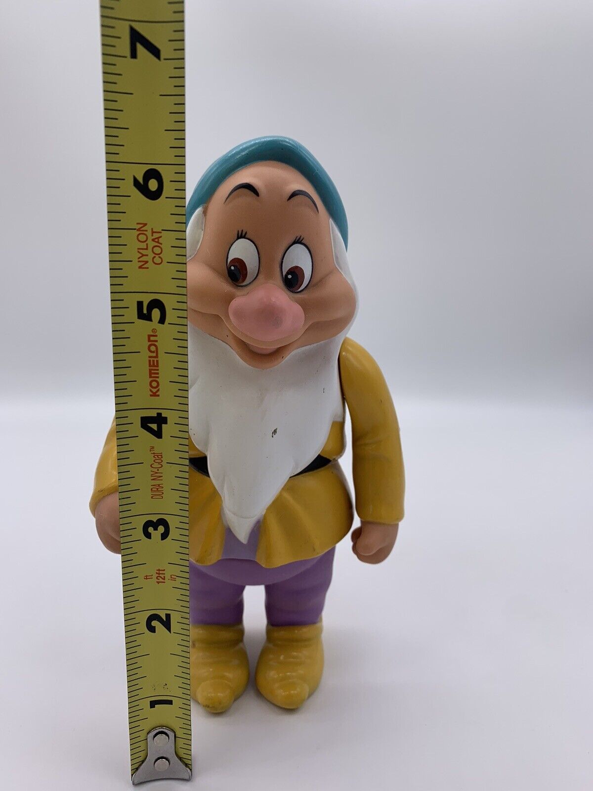 Disney Snow White Seven Dwarfs Bashful 6 x 3" Vinyl Plastic Figure Collectible