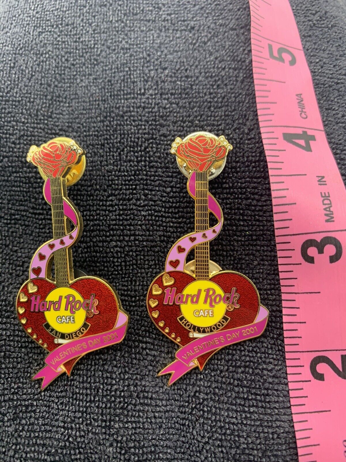 Hard Rock Cafe pin Valentine's Day 2001-Hollywood & San Diego- Heart Guitar Rose