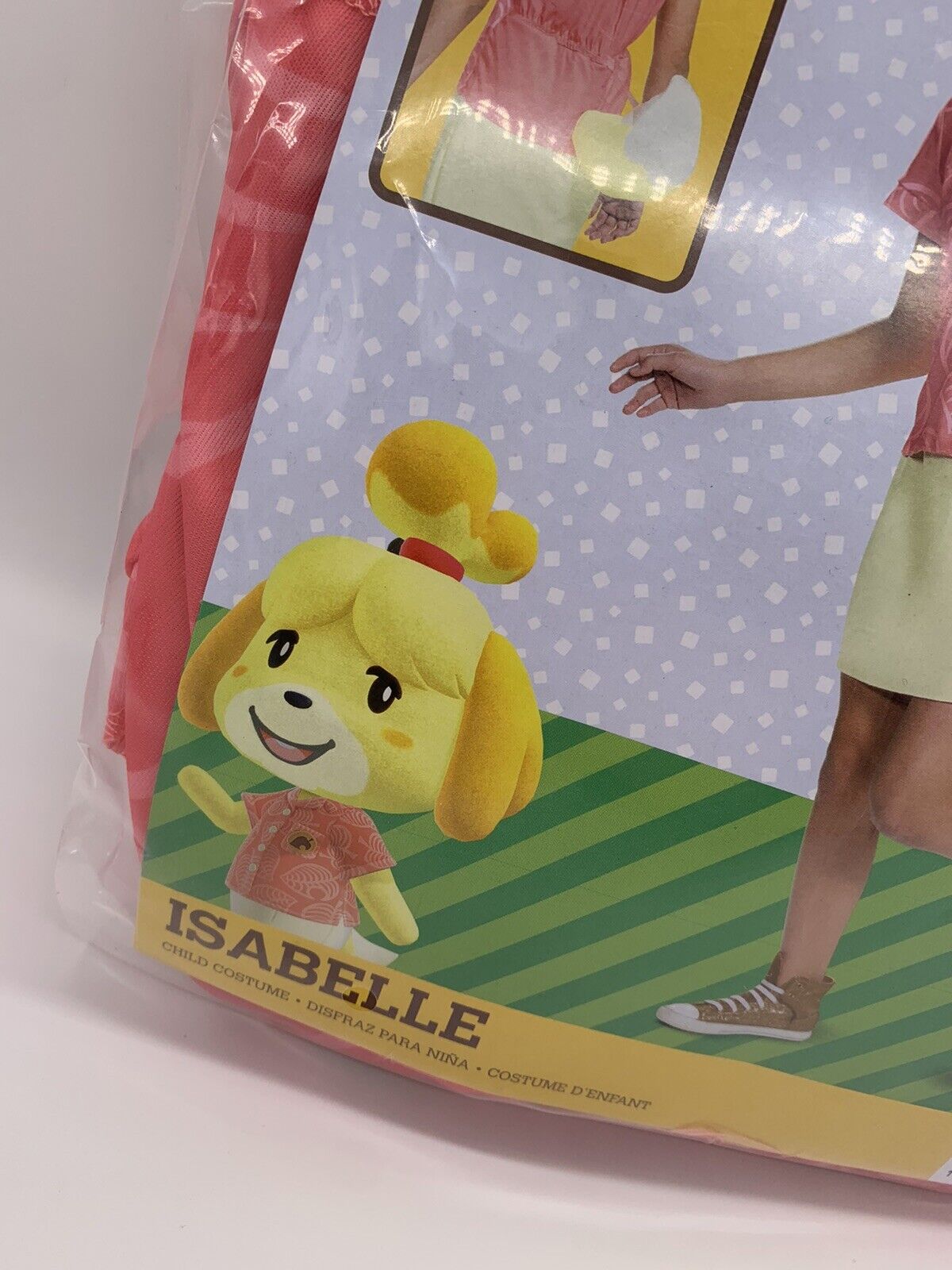 Brand New!  Isabelle Animal Crossing New Horizons Girls Size Medium 8-10 Costume