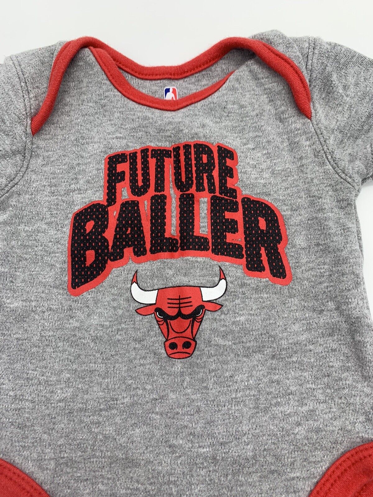 NBA Chicago Bulls Future Baller Unisex Casual Body Suit Set Onesies - (0-3m)