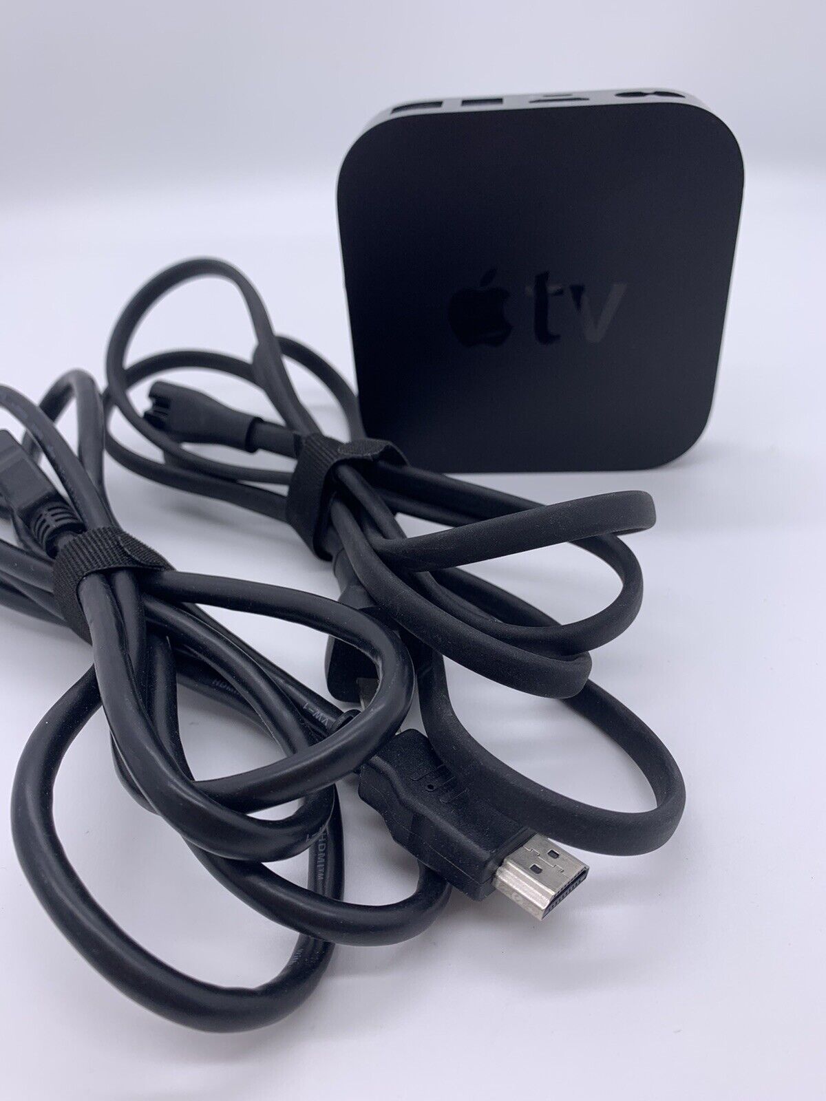 Apple TV 3rd Generation 8GB Digital HD Media Streamer - Black No Remote A1427