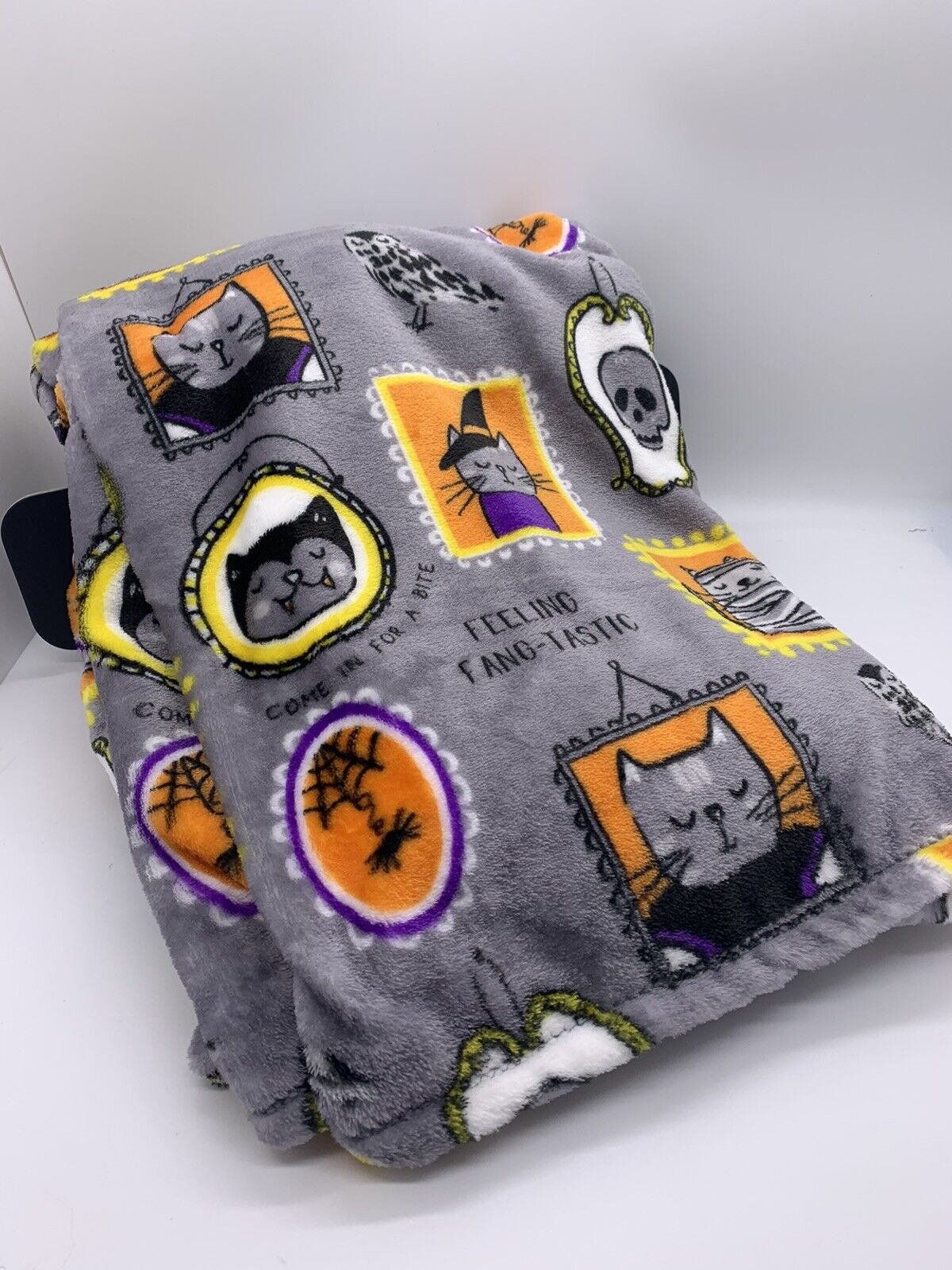 Brand New! velvet plush throw - cats Halloween spider vampire mummy cat 50x60