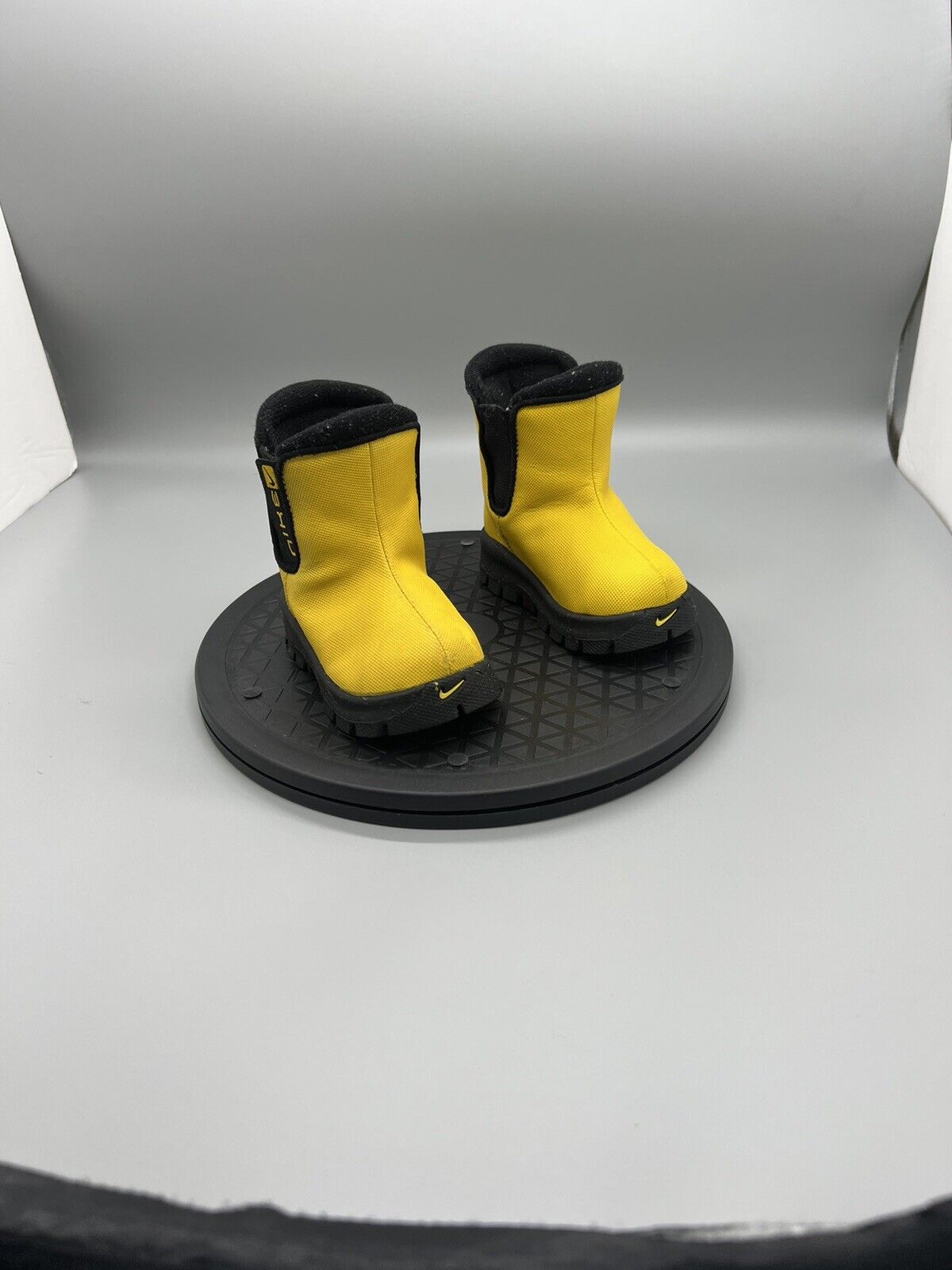 Nike Youth 3C Boots Rain Snow Black & Yellow