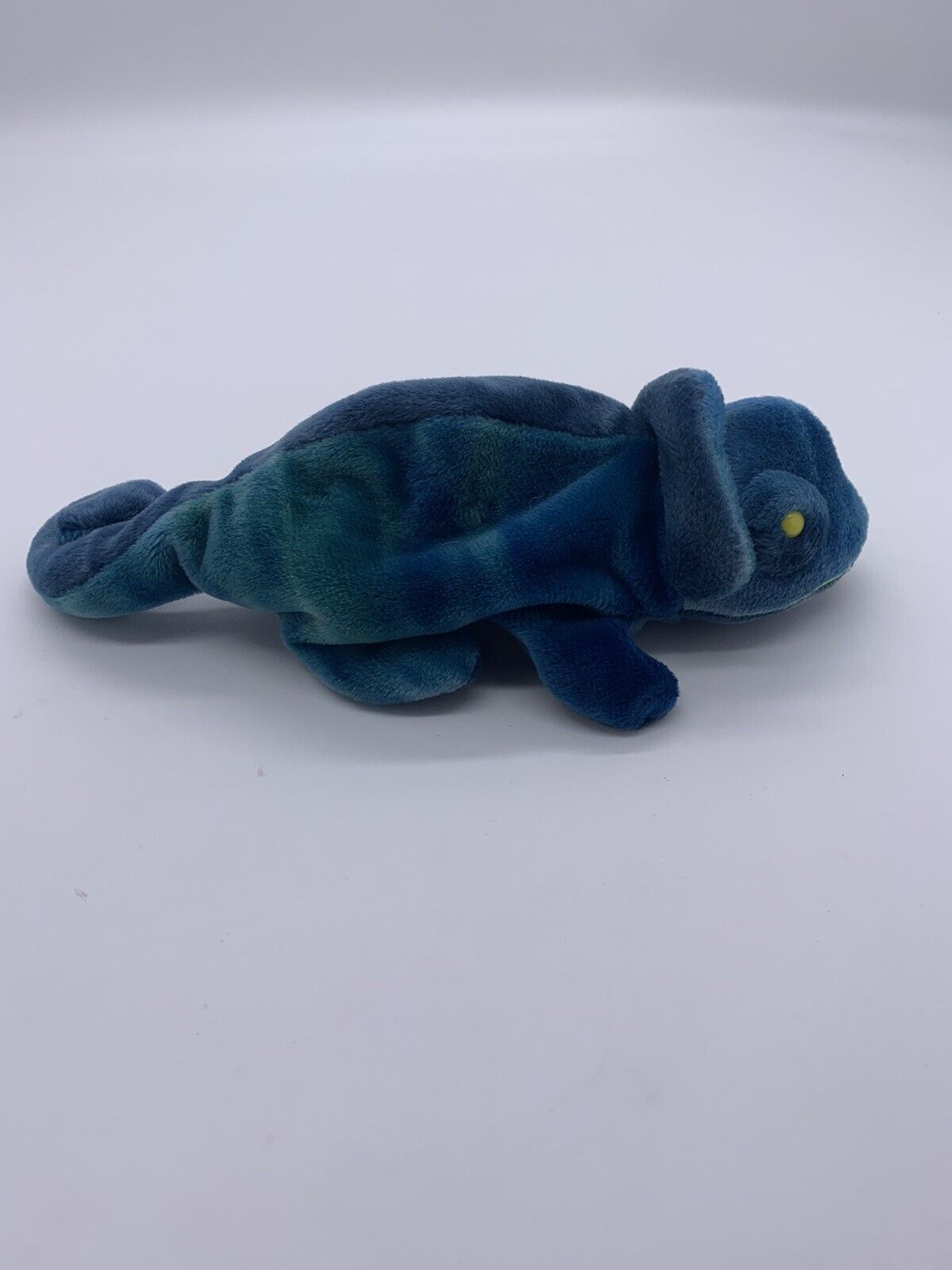 TY Beanie Baby: RAINBOW the Chameleon (dark blue) (9 inch)