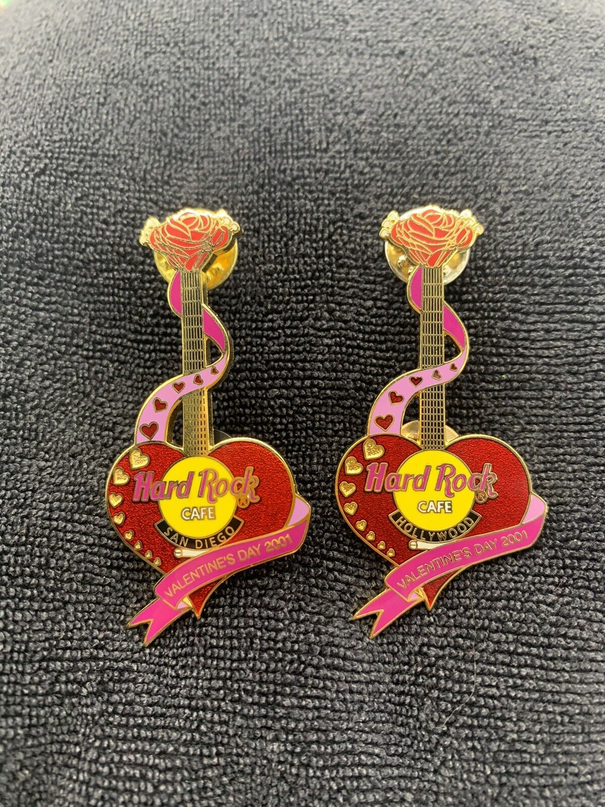 Hard Rock Cafe pin Valentine's Day 2001-Hollywood & San Diego- Heart Guitar Rose