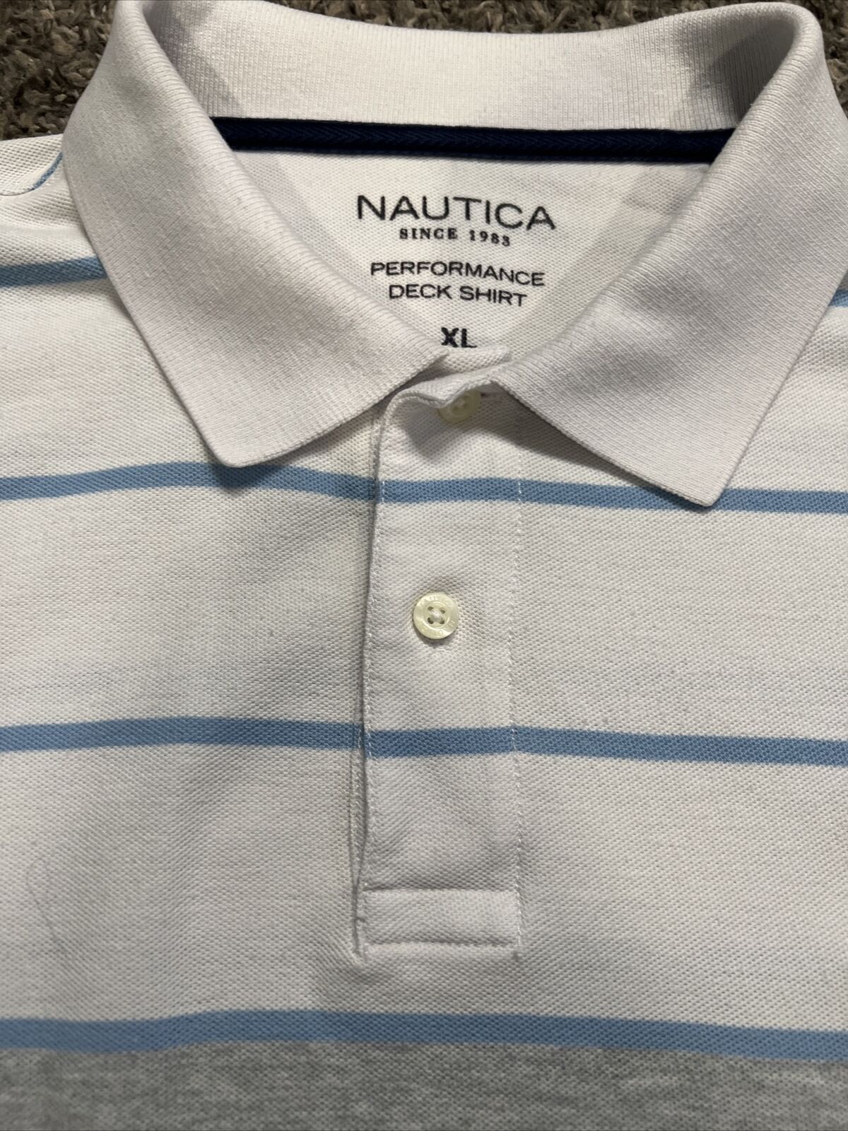 Men's Nautica Performance Deck Shirt Size XL Classic Fit White grey and blue