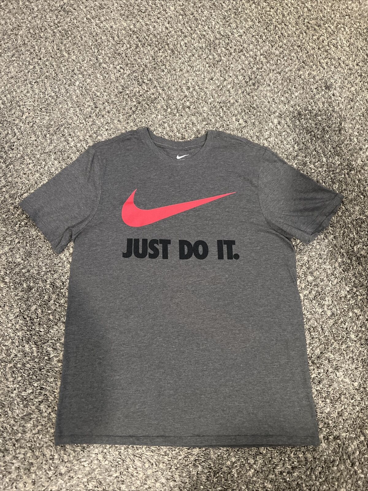 Nike "Just Do It" Men's Gray Swoosh Short Sleeve T-Shirt  Athletic Tee