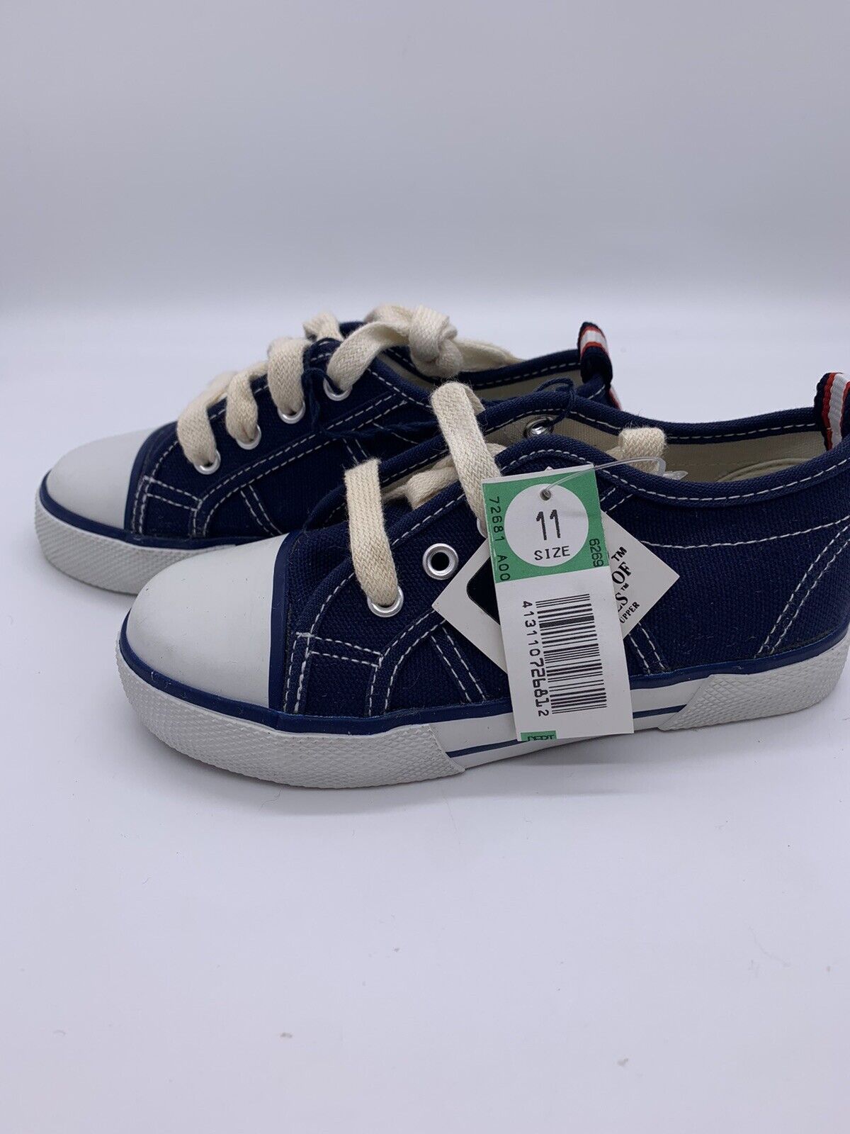 NWT Basic Editions Youth Blue/White Sneaker Size 11 - chuck style