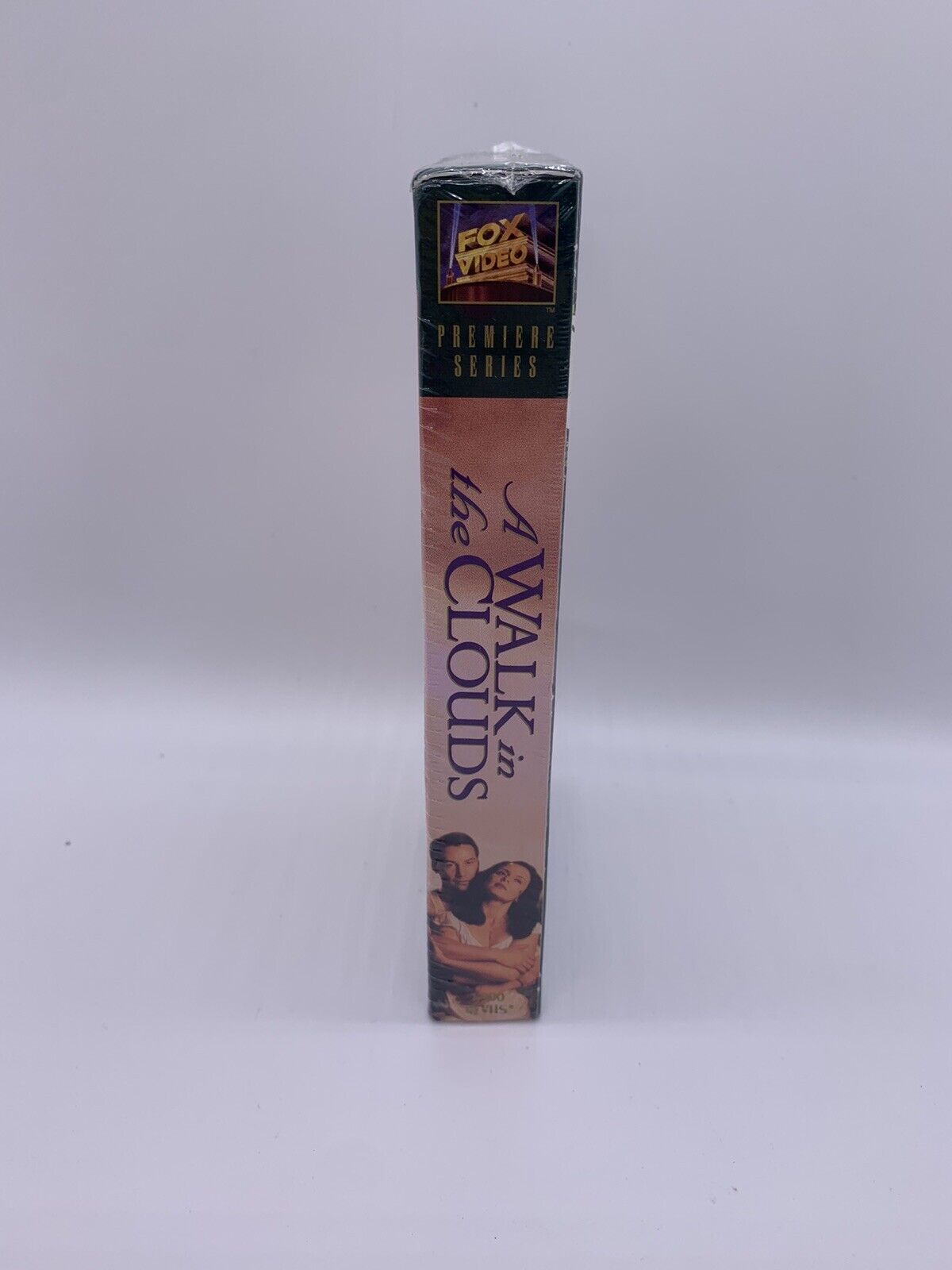 A Walk in the Clouds (VHS Tape, 1996) Aitana Sanchez-Gijon, Keanu Reeves Sealed