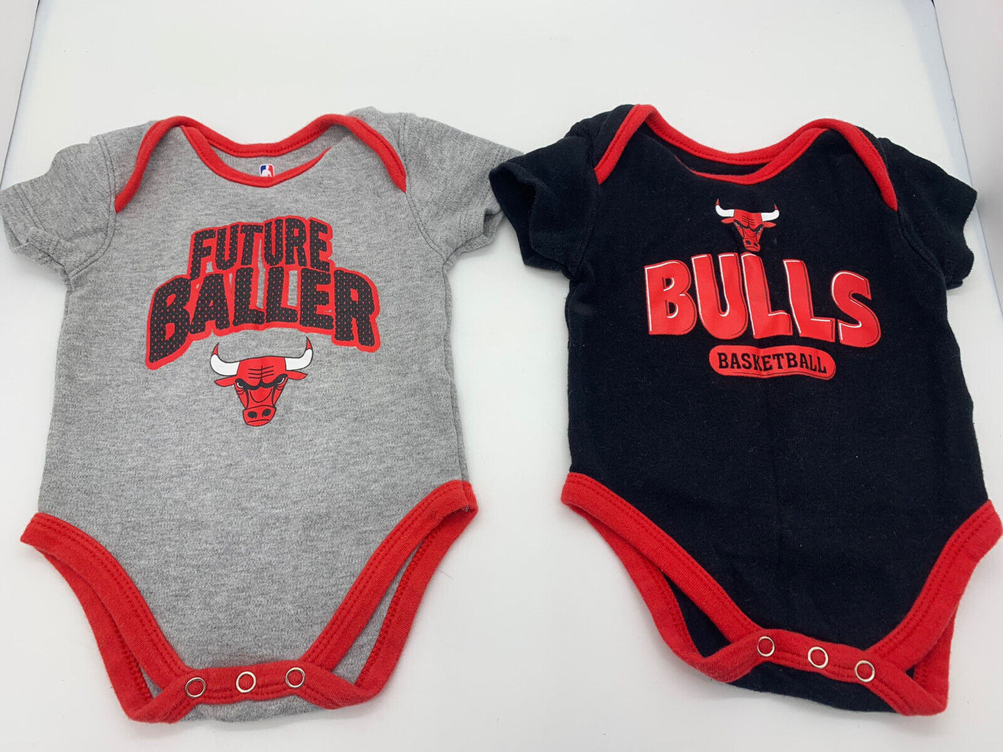 NBA Chicago Bulls Future Baller Unisex Casual Body Suit Set Onesies - (0-3m)