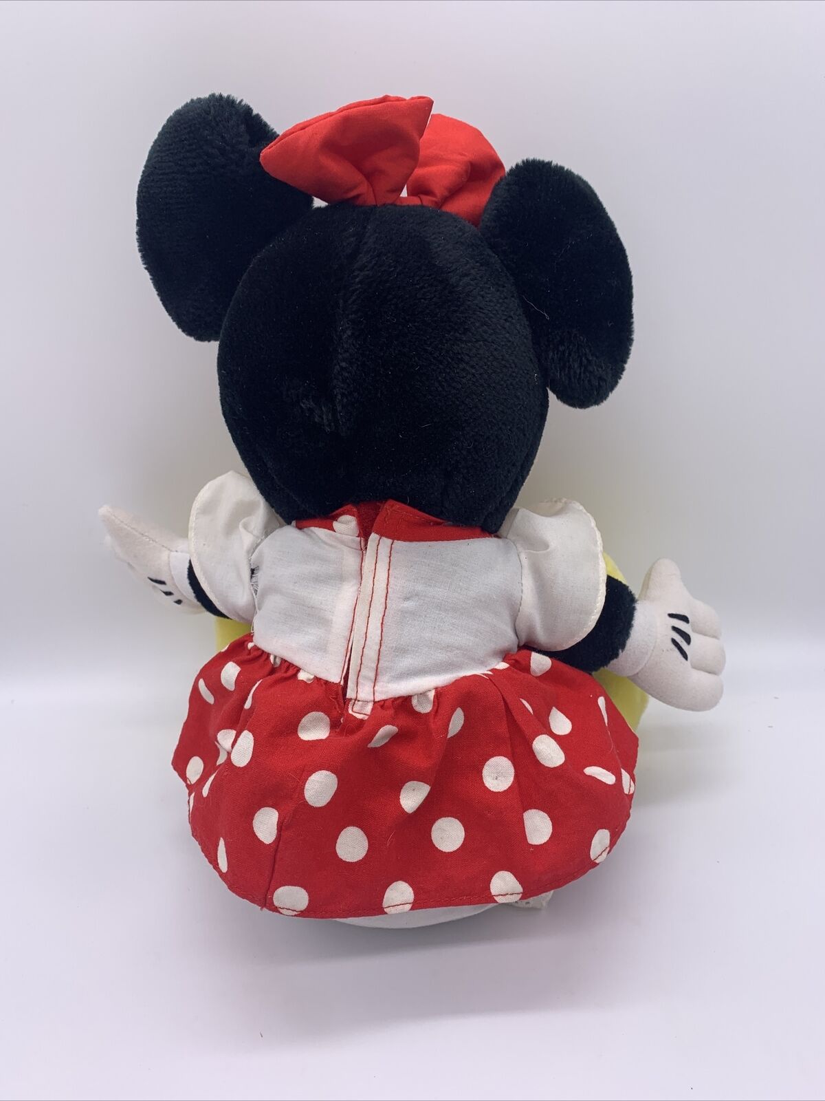 Disneyland Walt Disney World Vintage Minnie Mouse Plush Stuffed Animal 12 x 10