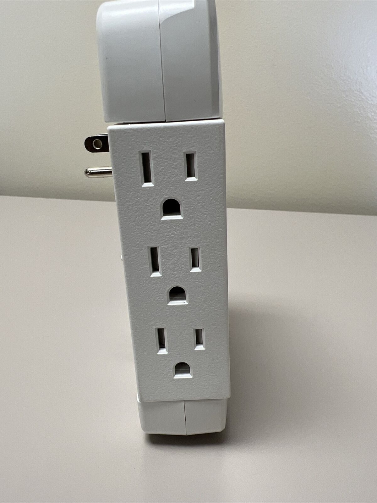 CyberPower P6WSU Wall Tap Surge Protector