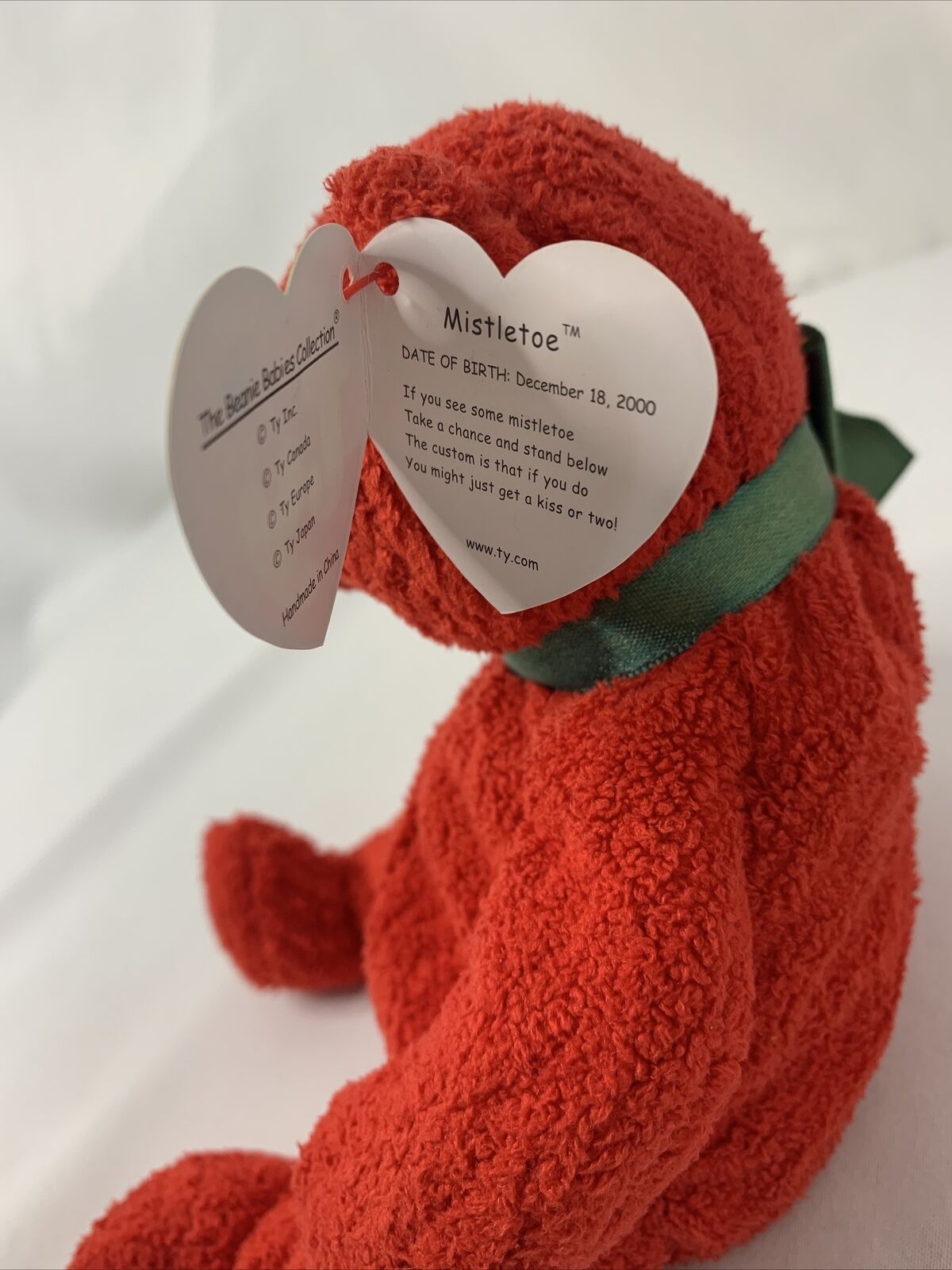 2000 TY Beanie Baby:MISTLETOE Christmas Bear. Limited Production US/Canada Only